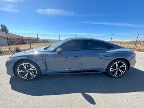 2022 Audi e-tron GT Prestige